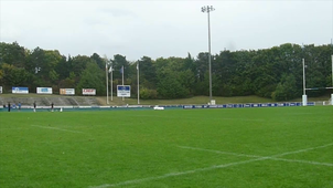 Trajectoire d'un ballon de rugby (coup de pied d'Adrien Latorre, Section Paloise)